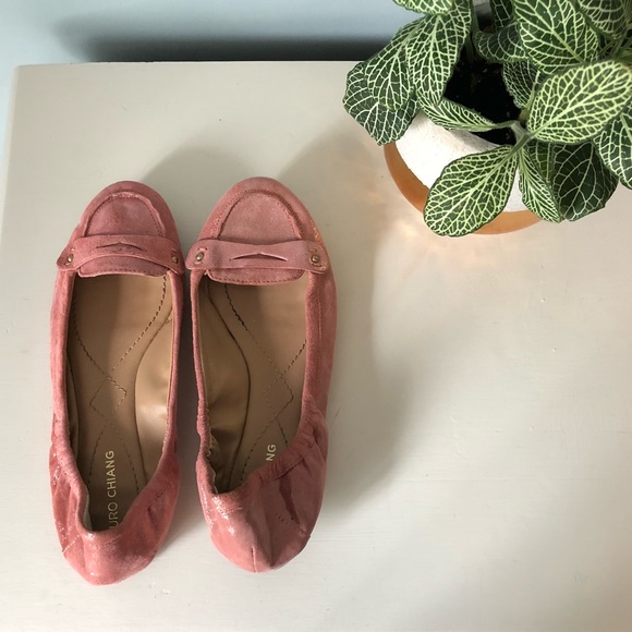 Arturo Chiang Shoes - Arturo Chiang Peach Loafers